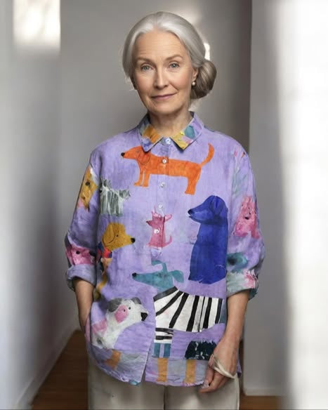 Shun - Kunstnerisk Dyreprint Bomuldsbluse