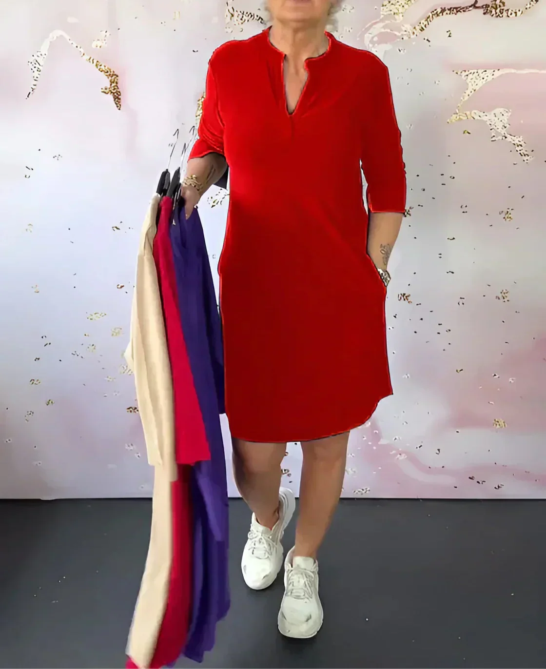 Birgit - Komfort Ensfarvet Kjole med V hals
