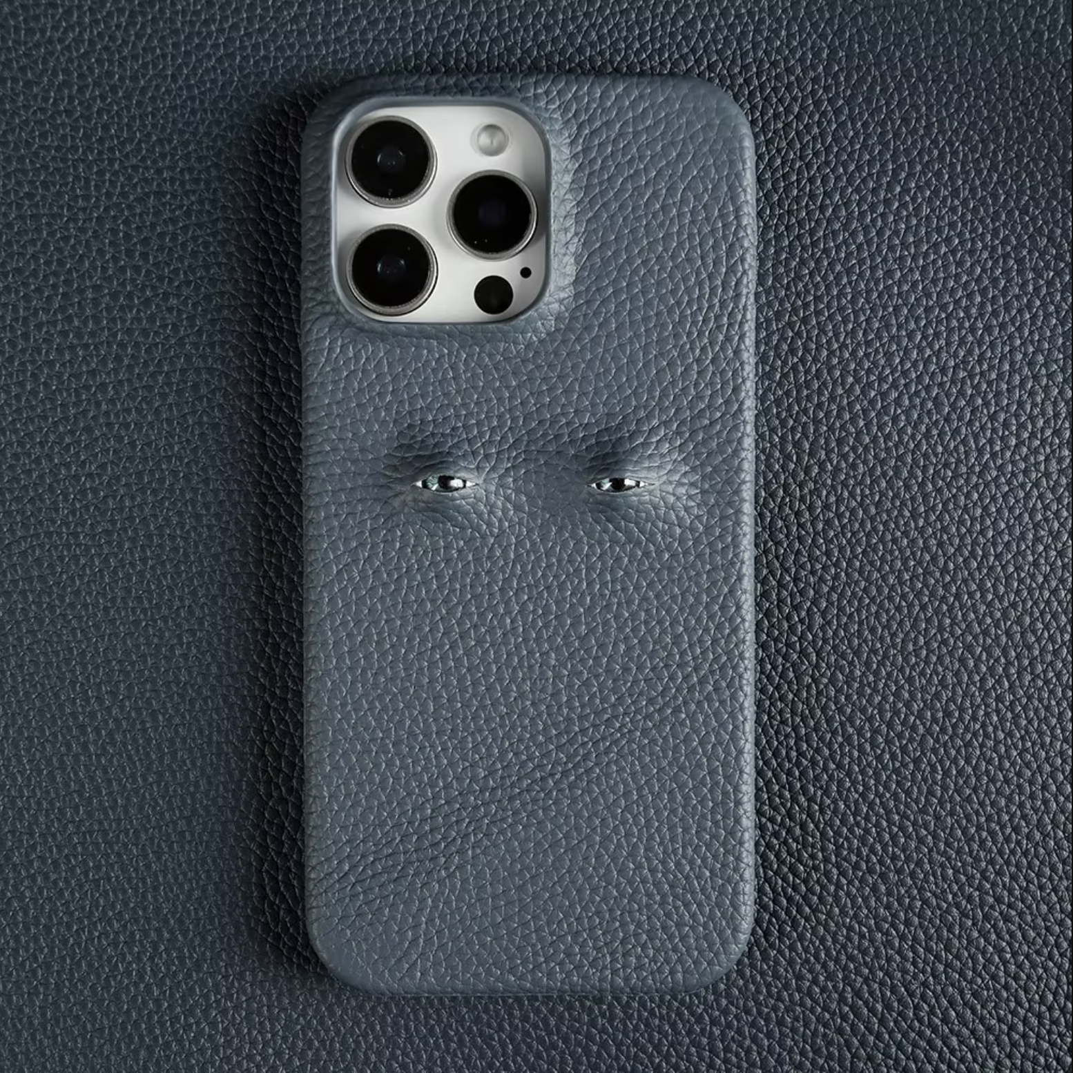 iGuard™ - Coque Observatrice en Cuir iPhone