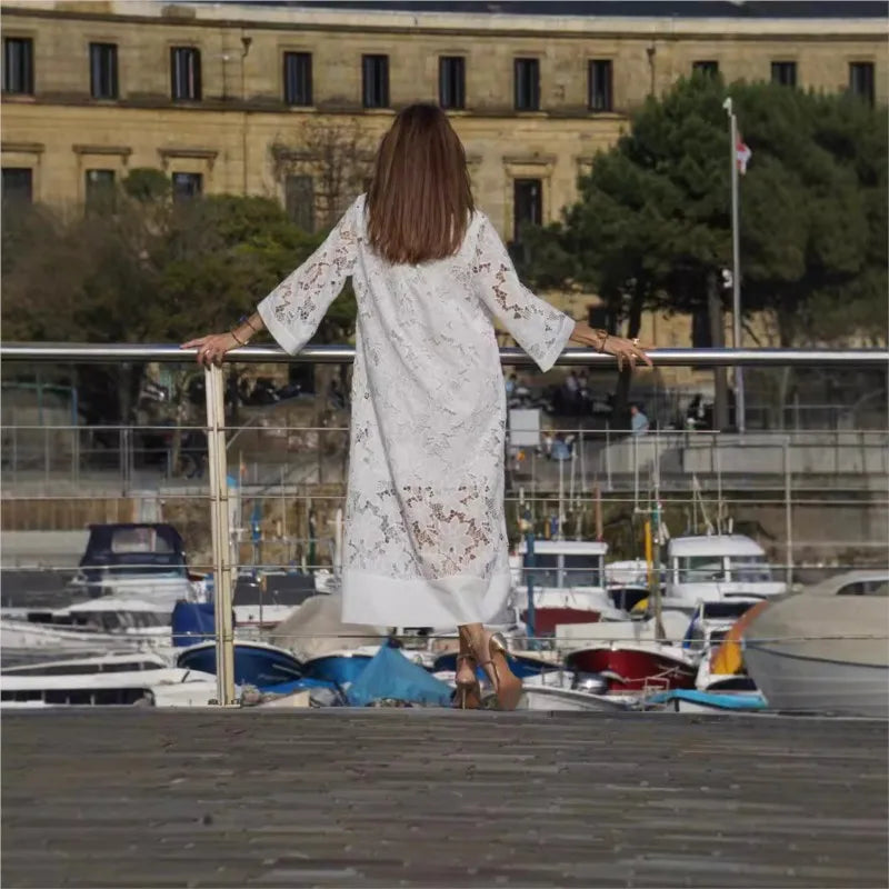 Selah - Dlhé Biele Šaty s Čipkovou Podšívkou