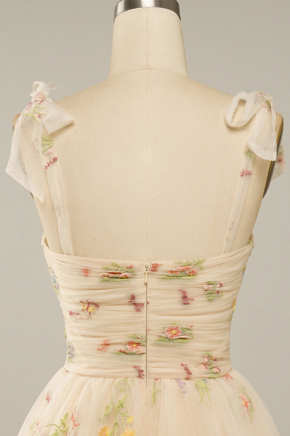 Aurora - Robe de Bal en Tulle Brodée Haut de Gamme