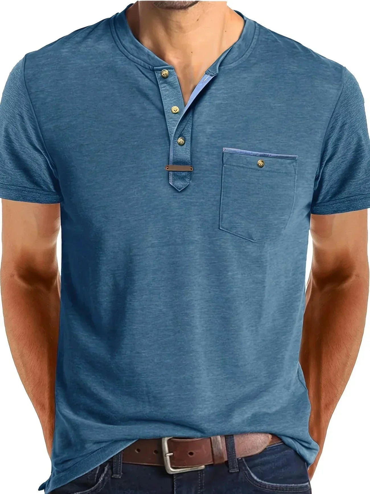 Eusébio - Elegant T-Shirt med Knapper og Lomme