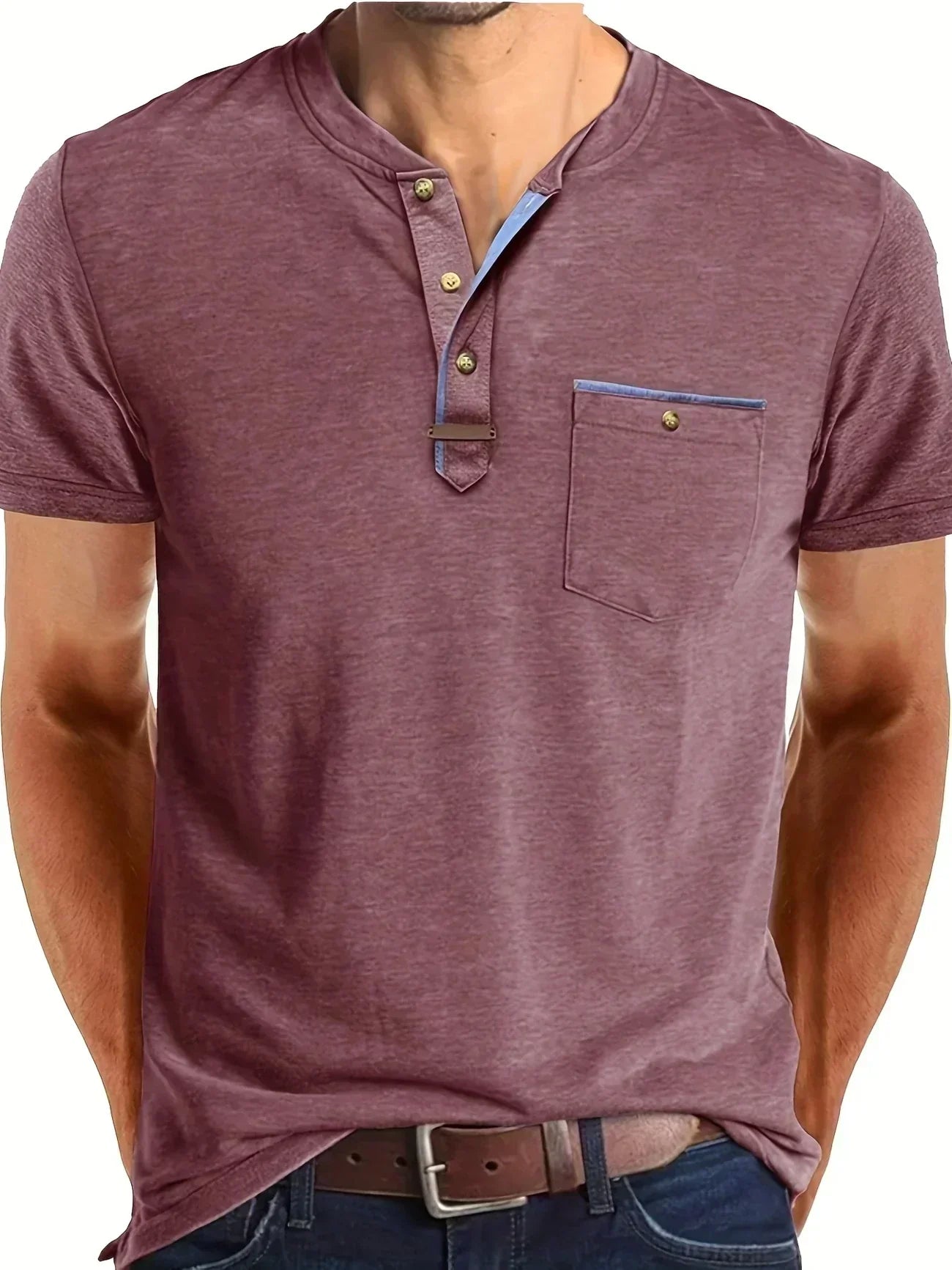 Eusébio - Elegant T-Shirt med Knapper og Lomme