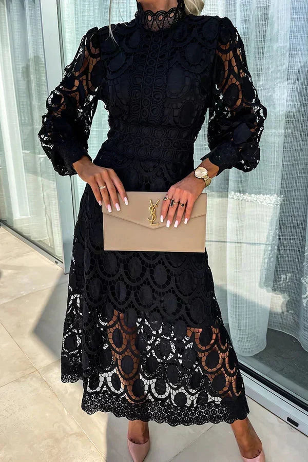 Emily - Robe Longue Chic Brodée