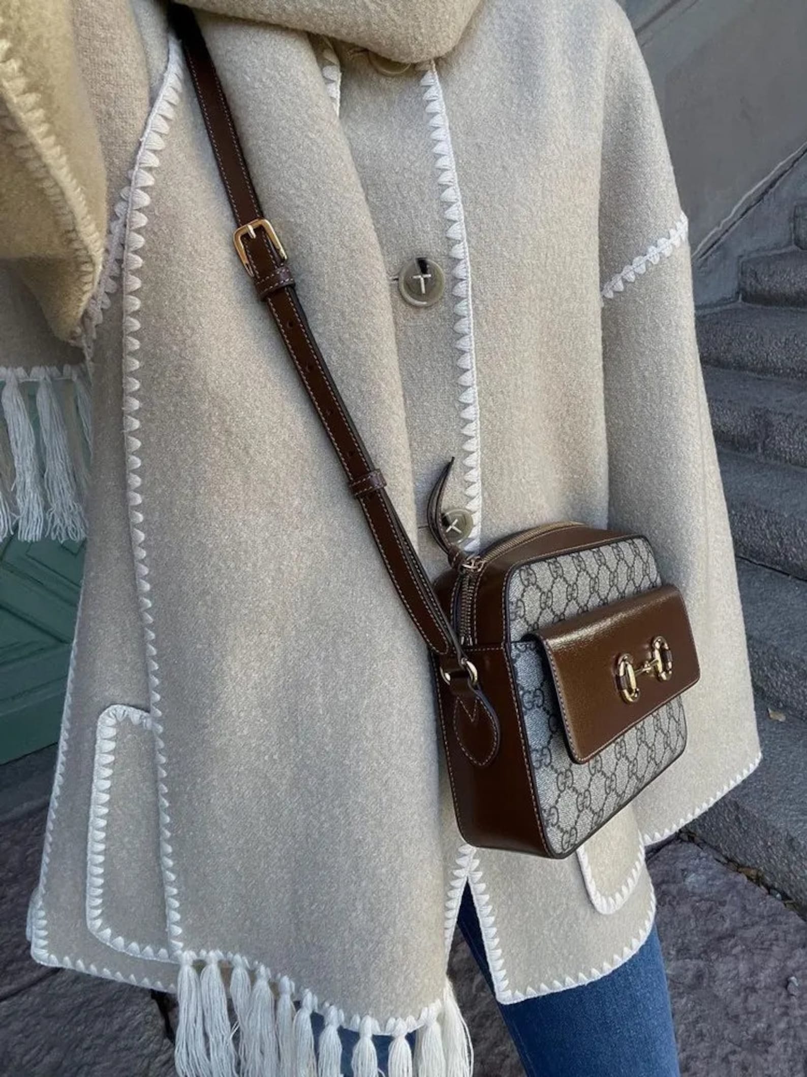 Budapest - Manteau à Écharpe Intégrée en Laine Supérieure