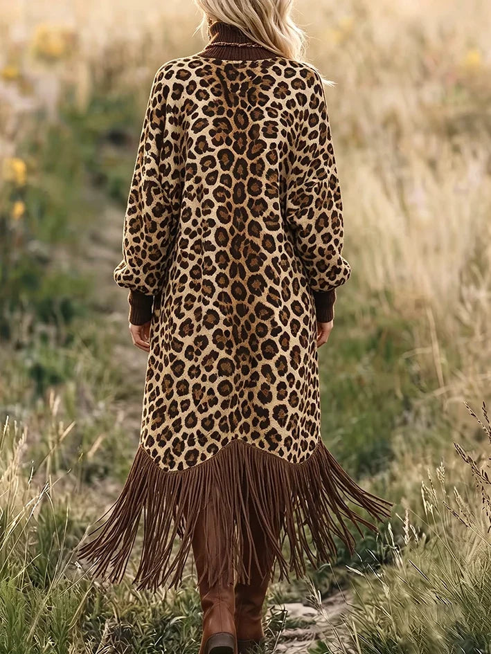 Leia - Vestido Suéter de Leopardo con Cuello Alto y Flecos Bohemios