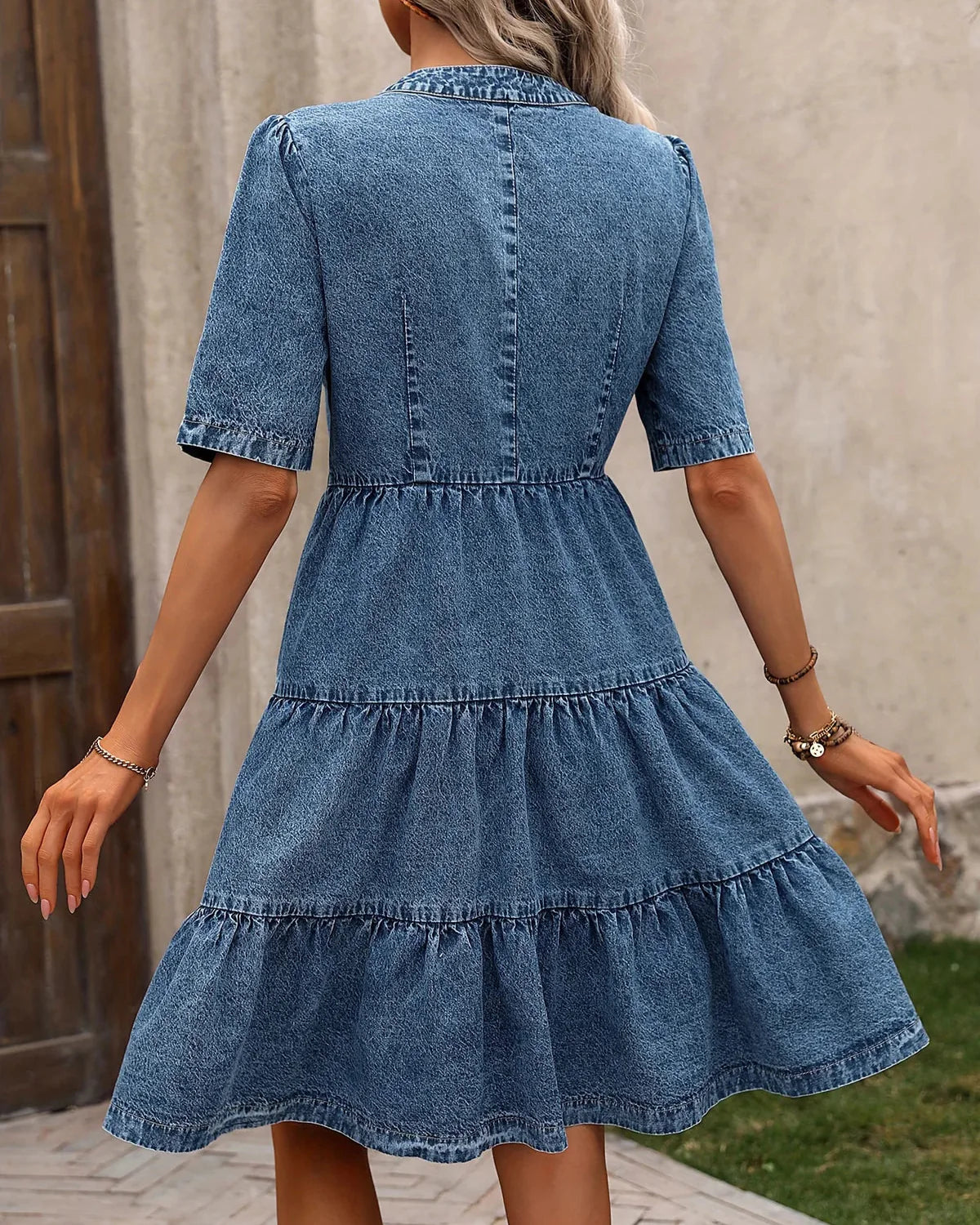 Selina - Rifľové Šaty s Volánmi a Gombíkmi