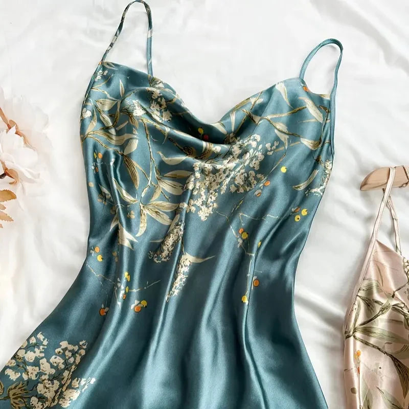 Kelya - Sæt med 2 Luksuriøse Satinnatkjoler