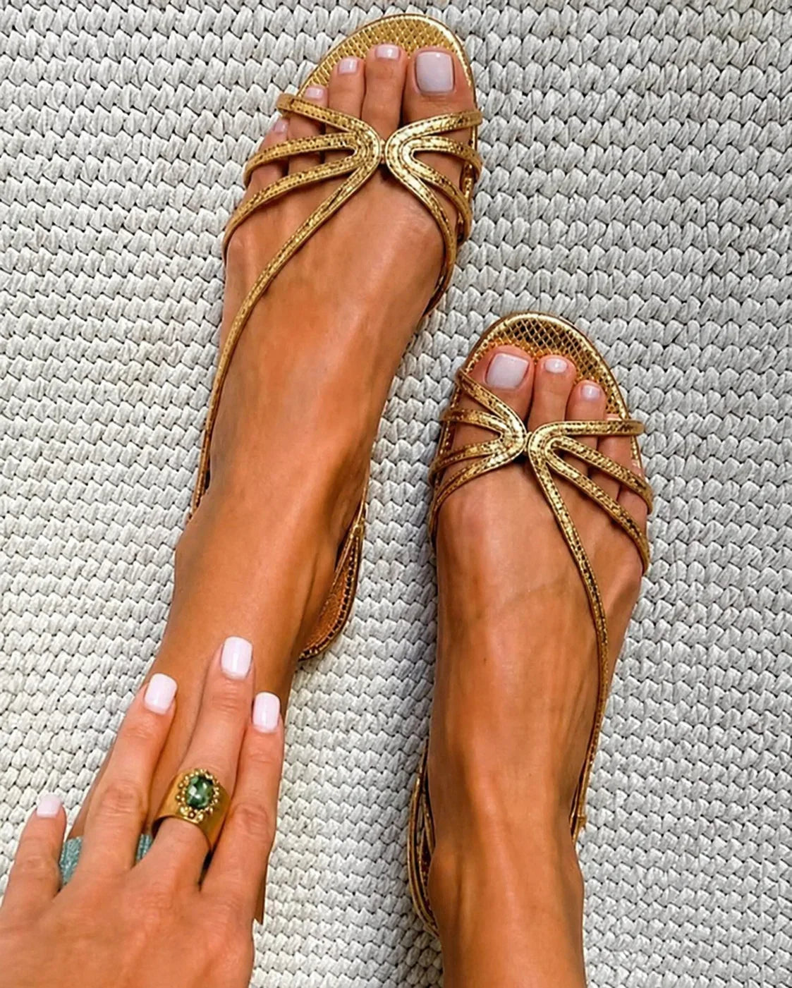 Margarida - Sandalias Elegantes de Charol Metálicas Femeninas