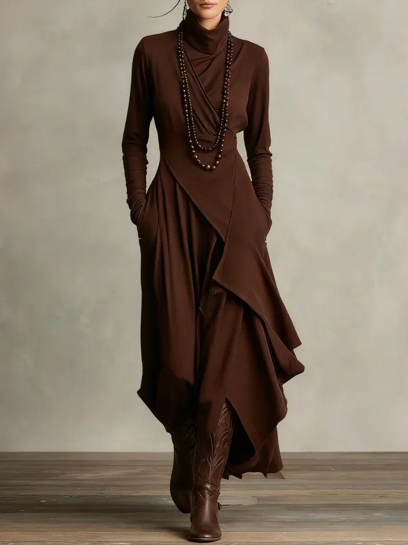 Petra - Longue Robe Asymétrique Col Roulé Chic